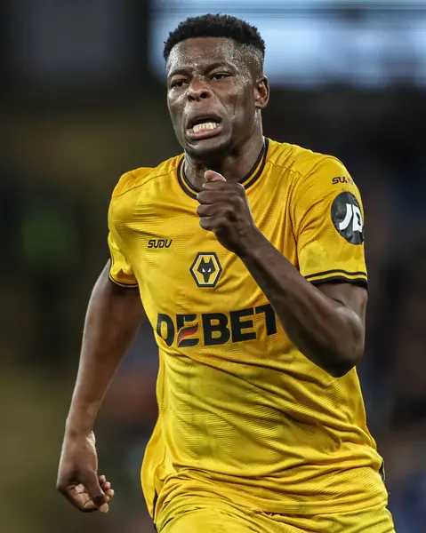 Wolverhampton Wanderers takımından Marshall Munetsi Premier League maçında Manchester City ile Wolverhampton Wanderers arasında 2 Mayıs 2025 'te Etihad Stadyumu' nda karşılaşacak.