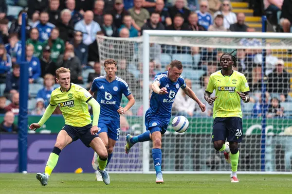 Leicester City 'den Jamie Vardy, 3 Mayıs 2025' te King Power Stadyumu 'nda Leicester City ile Southampton arasında oynanan Premier League maçı sırasında hareket halindeydi.