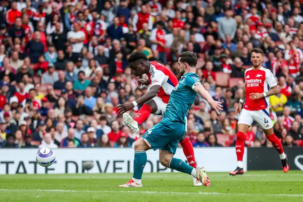 Arsenal 'den Bukayo Saka, 3 Mayıs 2025' te Birleşik Krallık, Londra 'daki Emirates Stadyumu' nda oynanan Premier League maçında Arsenal ve Bournemouth maçında çekim yaptı.