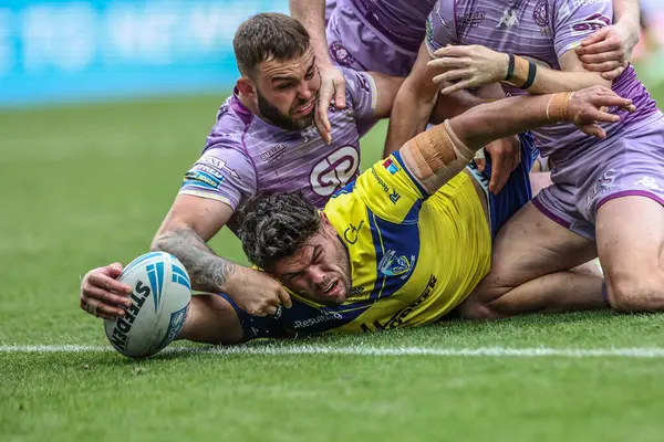 Warrington Wolves 'tan Joe Philbin, Betfred Magic Weekend 2025 karşılaşmasında Wigan Warriors ile Warrington Wolves arasında 4 Mayıs 2025' te St. James 's Park, Newcastle, İngiltere' de karşılaşacak.
