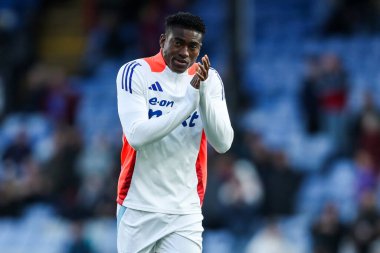 Nottingham Ormanı 'ndan Taiwo Awoniyi Premier Lig karşılaşması öncesinde İngiltere' nin başkenti Londra 'daki Selhurst Park' ta oynanan Crystal Palace-Nottingham Ormanı karşılaşmasında ısındı.