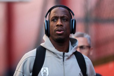 Nottingham Ormanı 'ndan Willy Boly, Premier League maçı öncesinde 5 Mayıs 2025' te İngiltere 'nin Selhurst Park kentinde Crystal Palace ve Nottingham Ormanı' na geldi.