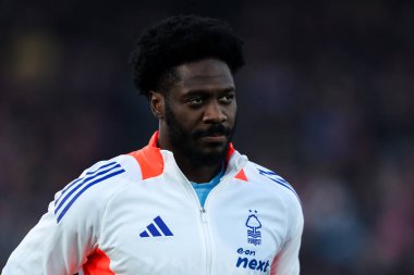 Nottingham Ormanı 'ndan Ola Aina Premier League maçı sırasında Crystal Palace, Nottingham Ormanı' na karşı Selhurst Park, Londra, Birleşik Krallık, 5 Mayıs 2025