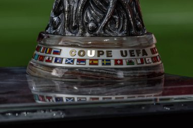UEFA Avrupa Ligi yarı final karşılaşmasında Manchester United ile Athletic Bilbao arasındaki Avrupa Ligi kupası Old Trafford, Manchester, Birleşik Krallık 'ta, 8 Mayıs 2025