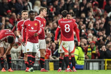 Manchester United takımından Mason Mount, Manchester United ile Manchester United arasındaki UEFA Avrupa Ligi yarı final maçında 8 Mayıs 2025 tarihinde Old Trafford, Manchester, İngiltere 'de 4-1' lik galibiyetini kutluyor.