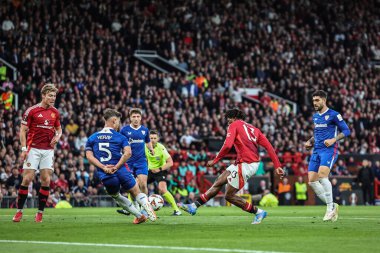 Manchester United takımından Patrick Dorgu, UEFA Avrupa Ligi yarı final maçında Manchester United - Athletic Bilbao maçında 8 Mayıs 2025 tarihinde Old Trafford, Manchester, İngiltere 'de gol attı.