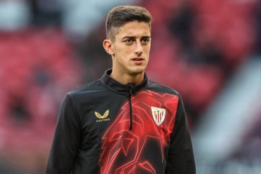 Maç öncesi ısınma oturumunda Athletic Bilbao 'dan Iker Varela, Manchester United' ın 8 Mayıs 202 'de Old Trafford, Manchester' da oynadığı Manchester United - Athletic Bilbao maçında