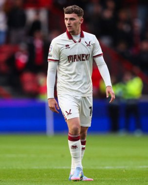 Sheffield United takımından Harrison Burrows 8 Mayıs 2025 tarihinde Bristol City ile Sheffield United arasında oynanan yarı final maçı sırasında İngiltere 'nin başkenti Bristol' da karşılaşmıştır.