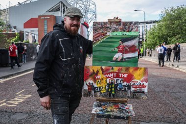 Taraftarlar, UEFA Avrupa Ligi yarı final maçı sırasında Manchester United ile Athletic Bilbao arasındaki Old Trafford, Manchester, İngiltere, 8 Mayıs 2025 'te geldiler.