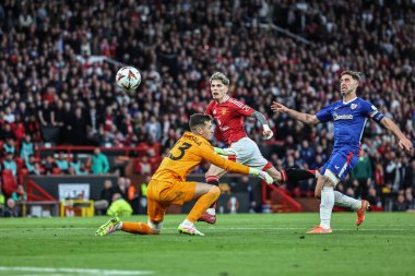 Manchester United takımından Alejandro Garnacho, 8 Mayıs 2025 'te Old Trafford, Manchester, İngiltere' de oynanan Manchester United-Athletic Bilbao maçında kaleye bir atış yaptı.