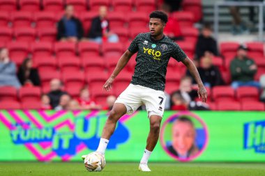 Sheffield United takımından Rhian Brewster, 8 Mayıs 2025 tarihinde İngiltere 'nin başkenti Bristol' da oynanan Bristol City 'nin Sheffield United' a karşı oynadığı yarı final maçı öncesinde oynanan maç öncesi ısınma maçında...