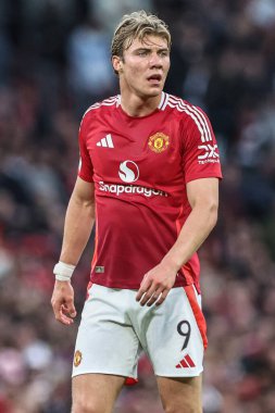 Manchester United ile Manchester United arasında oynanan UEFA Avrupa Ligi yarı final maçında Rasmus Hjlund, Manchester United ile Athletic Bilbao maçında, Manchester, İngiltere 'nin Old Trafford kentinde 8 Mayıs 2025