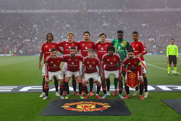 Manchester United, Manchester United 'ın 8 Mayıs 2025' te Old Trafford, İngiltere 'de oynadığı Manchester United - Athletic Bilbao maçında Manchester United' ın Avrupa Ligi yarı final maçında takım fotoğrafı çekildi.
