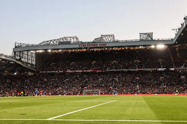 UEFA Avrupa Ligi yarı final maçında Old Trafford, Manchester United ile Athletic Bilbao maçının genel görünümü, 8 Mayıs 2025