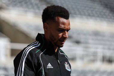 Newcastle United takımından Jacob Murphy, 11 Mayıs 2025 'te St. James' s Park, Newcastle, İngiltere 'de oynanan Premier League maçı sırasında Chelsea' ye karşı geldi.