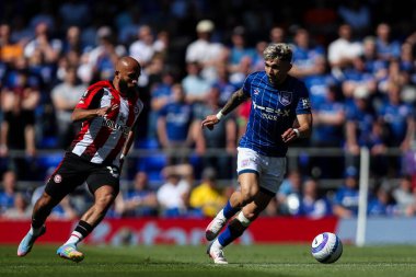 Ipswich Town 'dan Julio Enciso 10 Mayıs 2025' te Ipswich Town, Ipswich, İngiltere 'de Brentford' a karşı oynanan Premier Lig karşılaşmasında topla ilerliyor.
