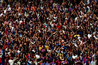 Crystal Palace taraftarları, Tottenham Hotspur 'un 11 Mayıs 2025' te Tottenham Hotspur Stadyumu 'ndaki Crystal Palace' a karşı oynadığı Premier League karşılaşmasında tepki verdiler.
