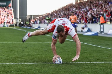 Hull KR 'dan Joe Burgess, 10 Mayıs 2025' te LNER Halk Stadyumu, York, İngiltere 'de oynanan Betfred Challenge Kupası yarı final maçı Hull KR' a karşı Catalans Dragons maçına gidiyor.
