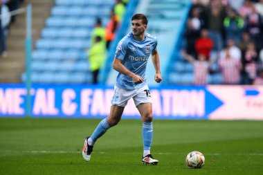 Coventry City 'den Liam Kitching, Coventry Building Society Arena, Coventry, İngiltere' de 9 Mayıs 2025 tarihinde Coventry City 'ye karşı oynanan yarı final maçında,