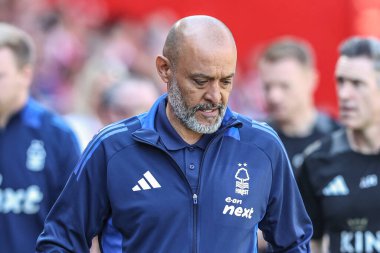 Nuno Espirito Santo Nottingham Ormanı Müdürü Premier Lig maçı sırasında Nottingham Forest, Leicester City 'ye karşı City Ground, Nottingham, İngiltere, 11 Mayıs 2025