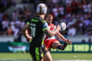Hull KR 'dan Mikey Lewis, 10 Mayıs 2025' te LNER Halk Stadyumu 'nda oynanan Betfred Challenge Kupası yarı final maçında topa vuruyor.