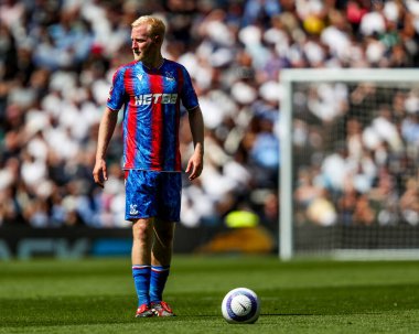 Crystal Palace 'dan Will Hughes Premier League maçı sırasında Tottenham Hotspur' a karşı Crystal Palace Tottenham Hotspur Stadyumu, Londra, 11 Mayıs 2025