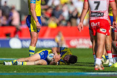 Warrington Wolves takımından Josh Thewlis, 11 Mayıs 2025 'te İngiltere' nin St. Helens kentinde oynanan Betfred Challenge Kupası yarı final karşılaşmasında sakatlandı.