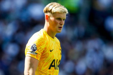 Tottenham Hotspur 'dan Antonin Kinsky, Premier Lig maçı sırasında Tottenham Hotspur' a karşı Crystal Palace Tottenham Hotspur Stadyumu, Londra, 11 Mayıs 2025