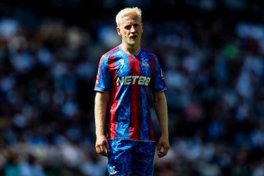 Crystal Palace 'dan Will Hughes Premier Lig maçı sırasında Tottenham Hotspur' a karşı Crystal Palace Tottenham Hotspur Stadyumu, Londra, 11 Mayıs 2025