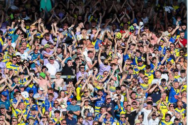 Warrington Wolves taraftarları, 11 Mayıs 2025 'te İngiltere' de oynanan Betfred Challenge Kupası yarı final karşılaşmasında Warrington Wolves, Leigh Leopards 'a karşı.