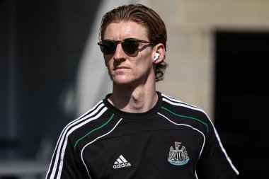 Newcastle United takımından Anthony Gordon, 11 Mayıs 2025 'te St. James' s Park, Newcastle, İngiltere 'de oynanan Premier League maçı sırasında Chelsea' ye karşı geldi.