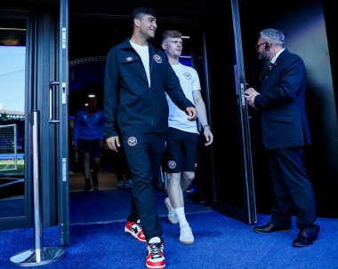 Brentford 'dan Yunus Konak ve Keane Lewis-Potter, Premier Lig maçı öncesinde Ipswich Town, Brentford' a karşı Ipswich Road, Ipswich, Birleşik Krallık 'ta 10 Mayıs 2025' te Portman Road 'a geldiler.