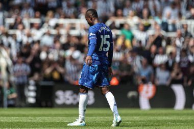 Chelsea 'li Nicolas Jackson, 11 Mayıs 2025' te St. James 's Park, Newcastle, İngiltere' de oynanan Premier League karşılaşmasında Newcastle United ile Chelsea maçında kırmızı kart aldıktan sonra sahadan ayrıldı.