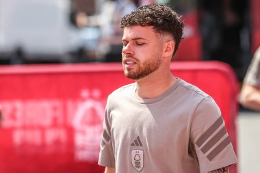 Nottingham Ormanı 'ndan Neco Williams, Nottingham Forest ile Leicester City arasındaki Premier Lig maçı sırasında İngiltere' nin Nottingham şehrinde 11 Mayıs 2025 'te geldi.