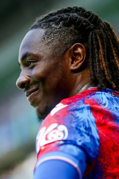 Crystal Palace 'dan Eberechi Eze, 11 Mayıs 2025' te Tottenham Hotspur 'un Tottenham Hotspur' a karşı oynadığı Premier League maçında tepki gösterdi.