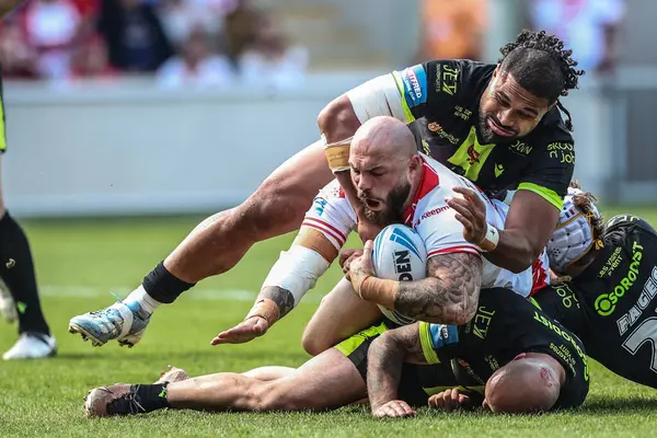 Hull KR 'dan Sam Luckley, 10 Mayıs 2025' te LNER Halk Stadyumu, York, Birleşik Krallık 'ta oynanan Betfred Challenge Kupası yarı final maçı Hull KR ve Catalans Dragons maçında elendi.