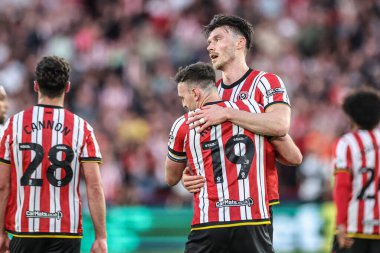 Sheffield United takımından Kieffer Moore, 12 Mayıs 2025 'te Sheffield Lane, İngiltere' de oynanan ve Bristol City 'ye karşı oynanan Gökyüzü İddia Şampiyonası yarı final maçında 1-0' lık galibiyetini kutluyor.