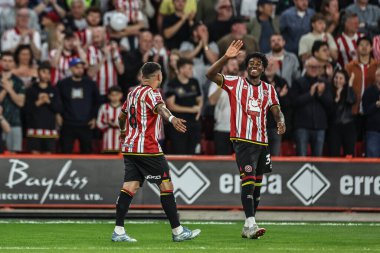 Sheffield United takımından Gustavo Hamer, 12 Mayıs 2025 'te Sheffield Lane, İngiltere' de oynanan ve Bristol City 'ye karşı oynanan yarı final maçında 2-0 öne geçme golünü kutluyor.