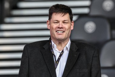 Mark Labbett the Beast, 12 Mayıs 2025 'te İngiltere' nin Sheffield Lane şehrinde Sheffield United ile Bristol City arasında oynanan yarı final maçına katıldı.