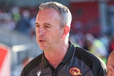 Steve McNamara Katalan Ejderhaları baş antrenörü Betfred Süper Lig 11. Raundu 'nda St Helens' e karşı Catalans Ejderhaları maçında St Helens Stadyumu, St Helens, İngiltere, 15 Mayıs 2025