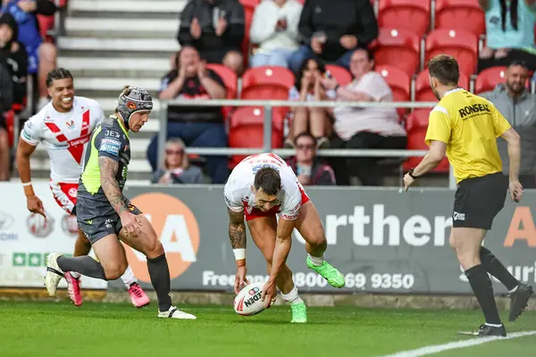 St. Helens Deon Cross, 15 Mayıs 202 'de St Helens ve Catalans Dragons' un oynadığı Betfred Süper Lig 11. Raundunda sahaya çıkıyor.