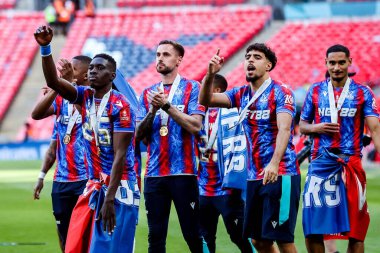 Kristal Saray, 17 Mayıs 202 'de Londra' daki Wembley Stadyumu 'nda oynanan ve Manchester City ile oynanan FA Cup final maçı sonrasında zaferlerini kutladı.