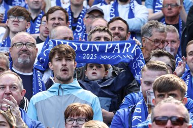 Everton taraftarları, Goodison Park 'ın 18 Mayıs 2025' te Goodison Park 'ta oynanan Premier League maçı sonrasında Goodison-Southampton maçından sonra Goodison Park' ın mirasını kutladıktan sonra düdük çaldılar.