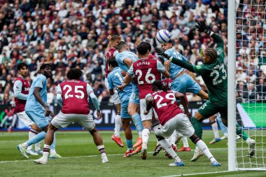 Nottingham Ormanı 'ndan Anthony Elanga Premier Lig maçında 18 Mayıs 2025' te Londra 'daki Londra Stadyumu' nda West Ham United ve Nottingham Forest maçında 0-2 berabere kaldı.