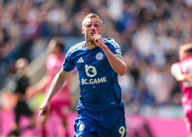 Leicester City 'den Jamie Vardy, 18 Mayıs 202' de King Power Stadyumu 'nda oynanan Premier League maçında Leicester City-Ipswich Town maçında 1-0' lık galibiyetini kutluyor.