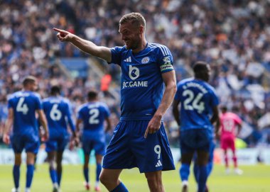 Leicester City 'den Jamie Vardy, 18 Mayıs 202' de King Power Stadyumu 'nda oynanan Premier League maçında Leicester City-Ipswich Town maçında 1-0' lık galibiyetini kutluyor.