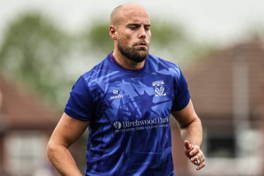 Warrington Wolves takımından James Harrison, Betfred Süper Lig 11. Raundu 'nda ısınma turunda Wakefield Trinity, Warrington Wolves' a karşı DIY Kitchens Stadyumu, Wakefield, Birleşik Krallık, 18 Mayıs 2025