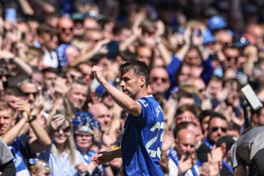 18 Mayıs 2025 'te Goodison Park, Liverpool' da oynanan Premier League maçında Everton ve Southampton maçı öncesinde The Winslowe Hotel 'in önünde Everton taraftarları