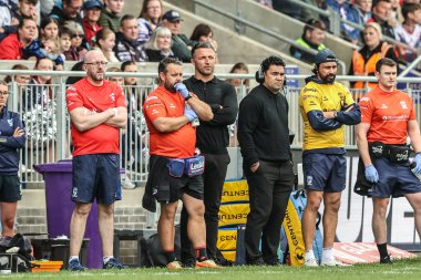 Sam Burgess Warrington Wolves 'un baş antrenörü, 18 Mayıs 202' de Birleşik Krallık 'ın Wakefield Stadyumu' nda oynanan 11. Betfred Süper Lig karşılaşmasında Wakefield Trinity vs Warrington Wolves 'a karşı.