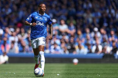 18 Mayıs 2025 'te Goodison Park, Liverpool' da oynanan Premier League maçında Everton ve Southampton maçı öncesinde The Winslowe Hotel 'in önünde Everton taraftarları